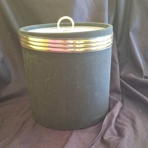 Elegant Black Ice Bucket with Gold Accents